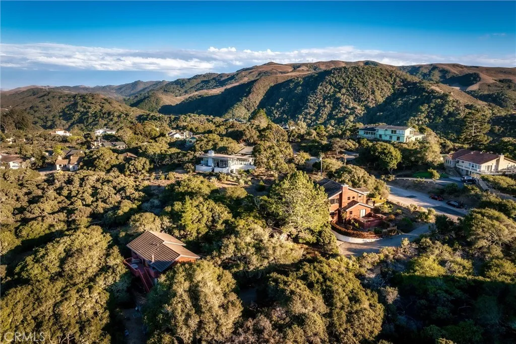 main property photo 40