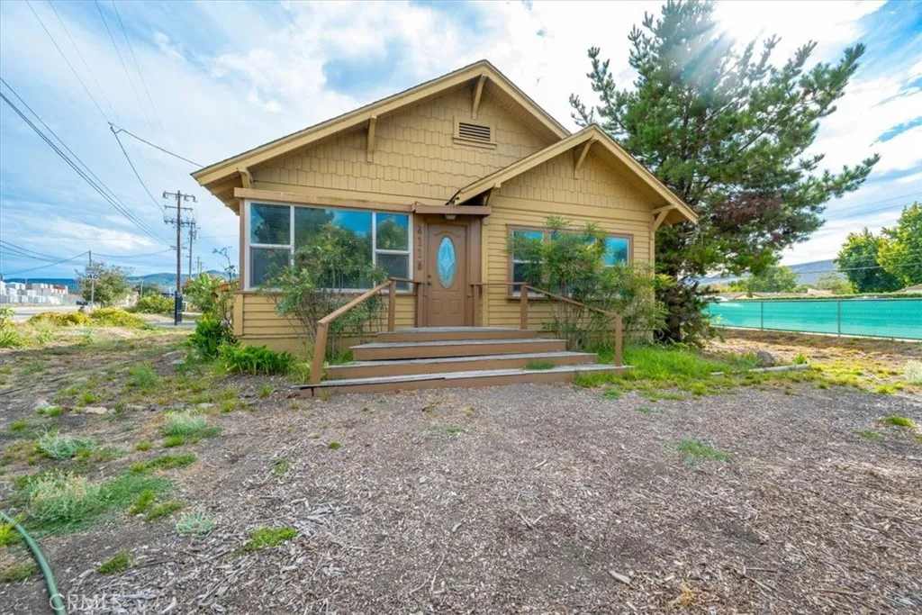 main property photo 13