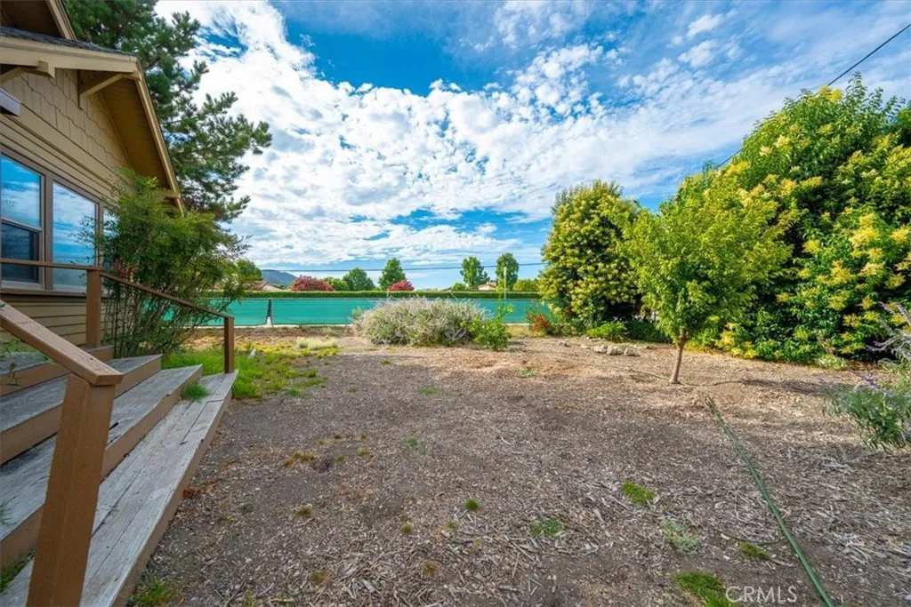 main property photo 41