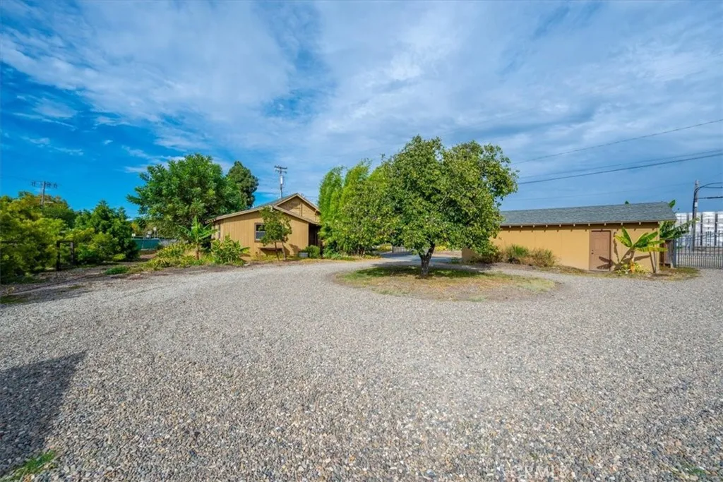 main property photo 44