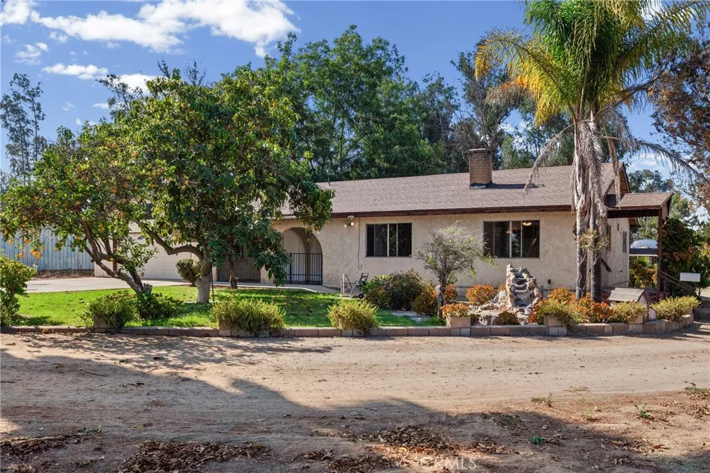 main property photo 5