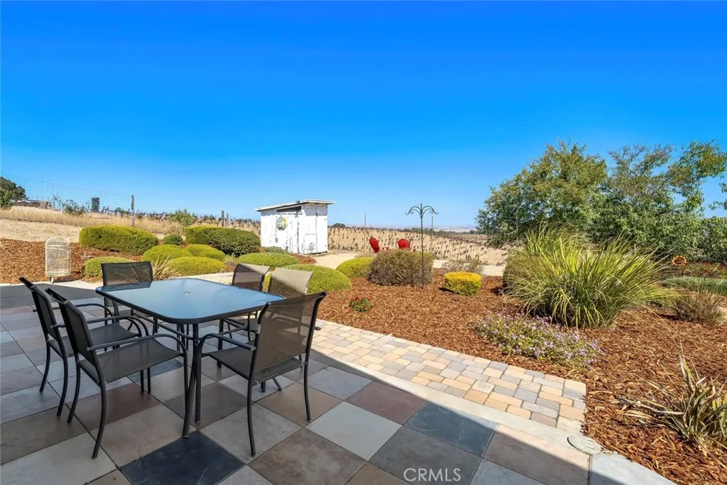 main property photo 25