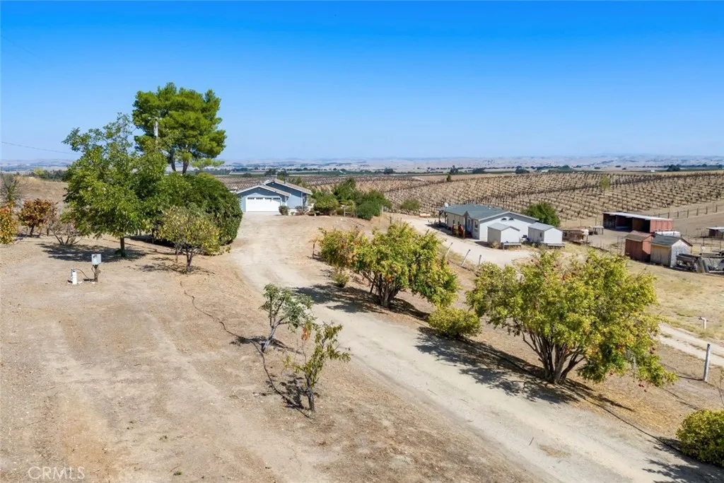 main property photo 45