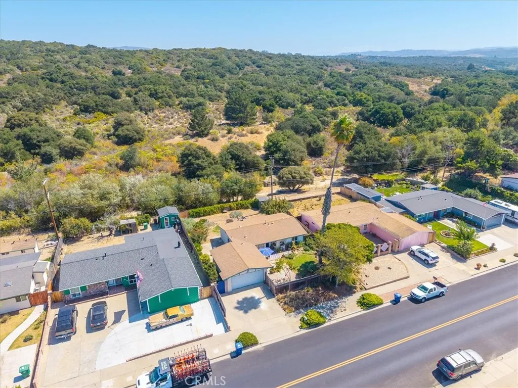 main property photo 31