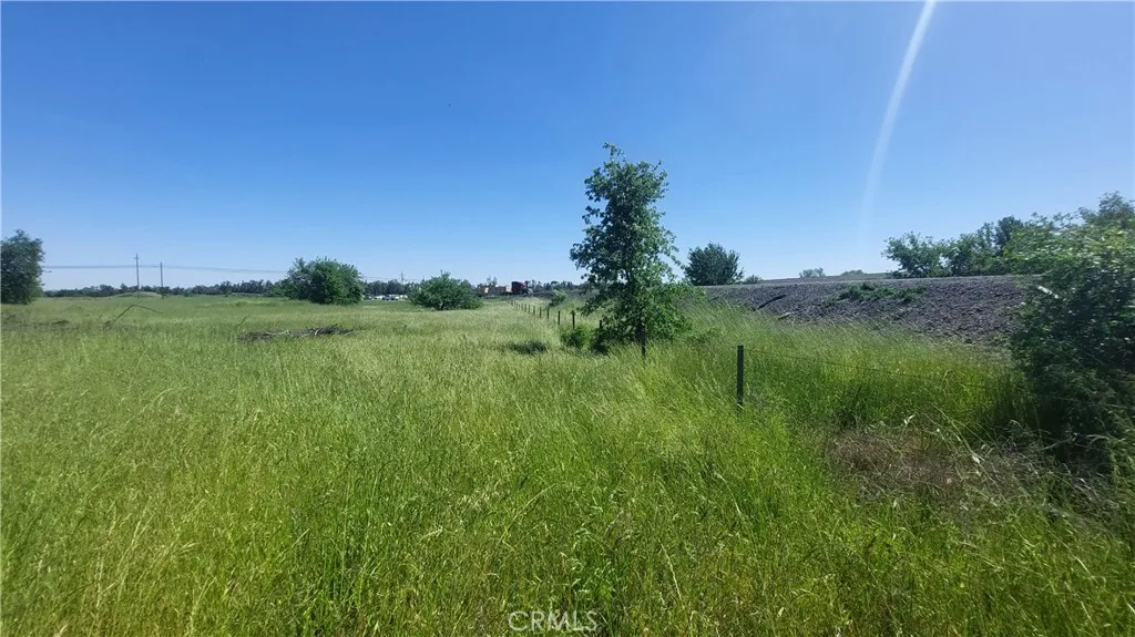 main property photo 39