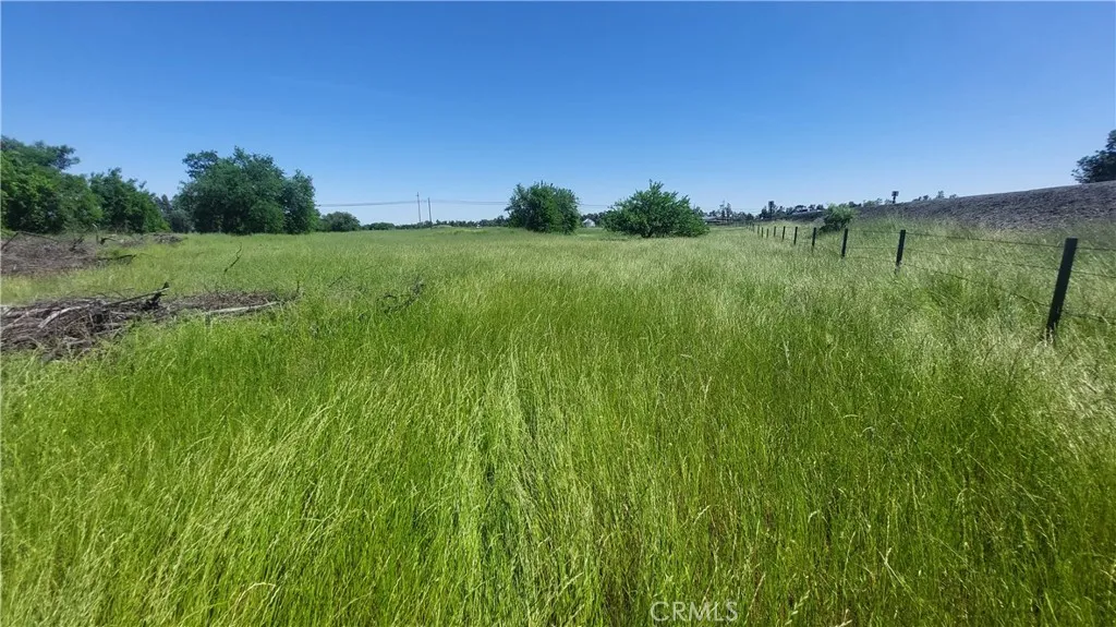 main property photo 41