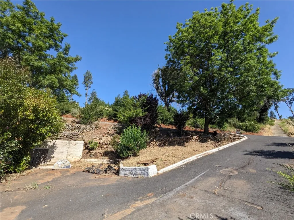 main property photo 28