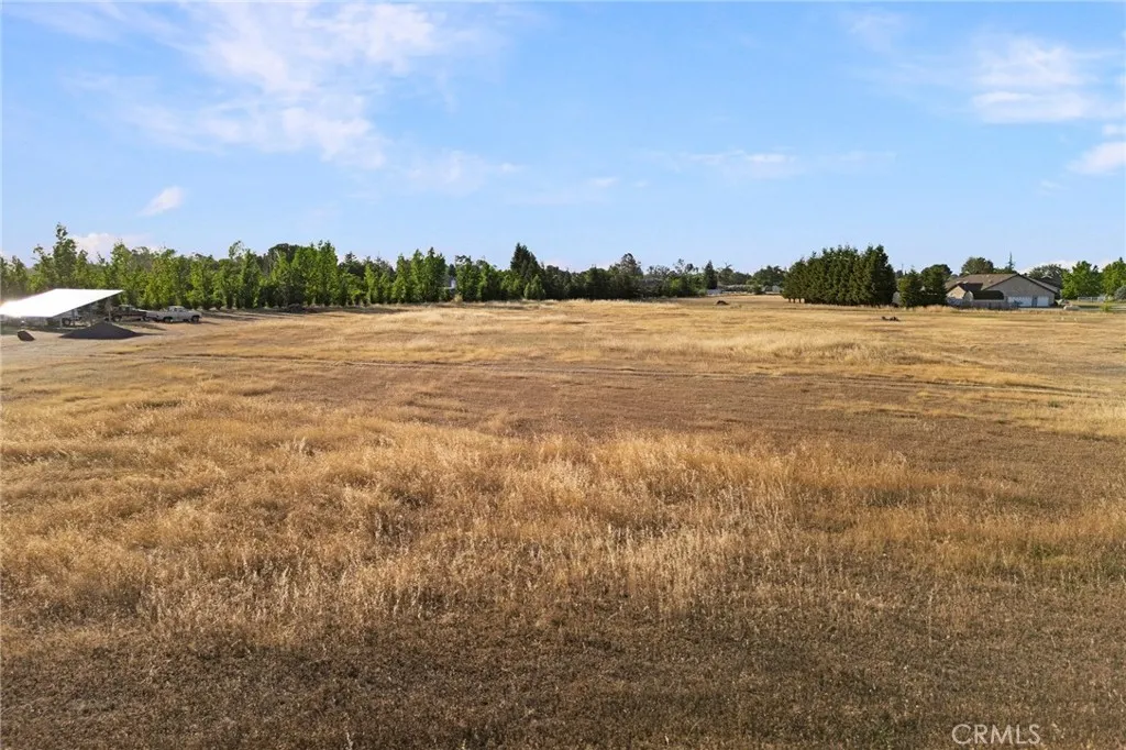 main property photo 11