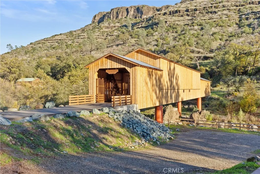 main property photo 53