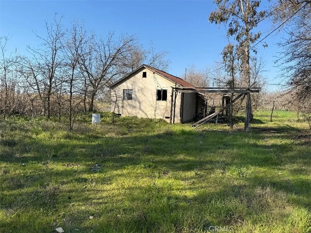 main property photo 17