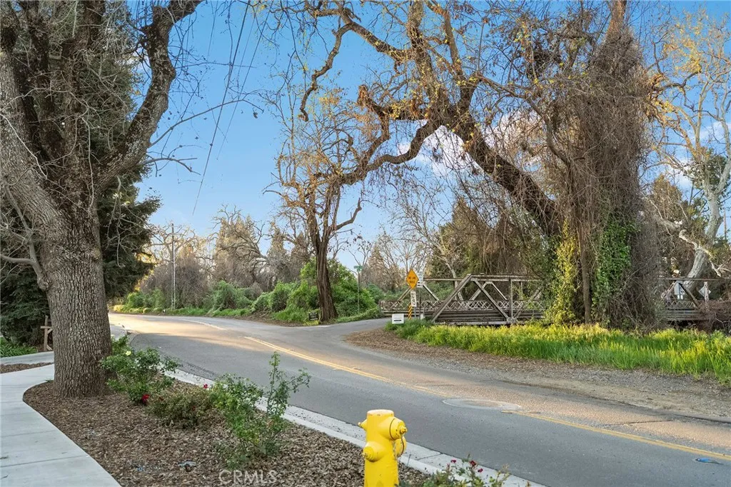 main property photo 45