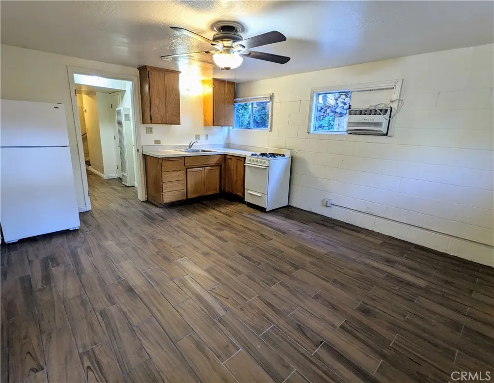 main property photo 64