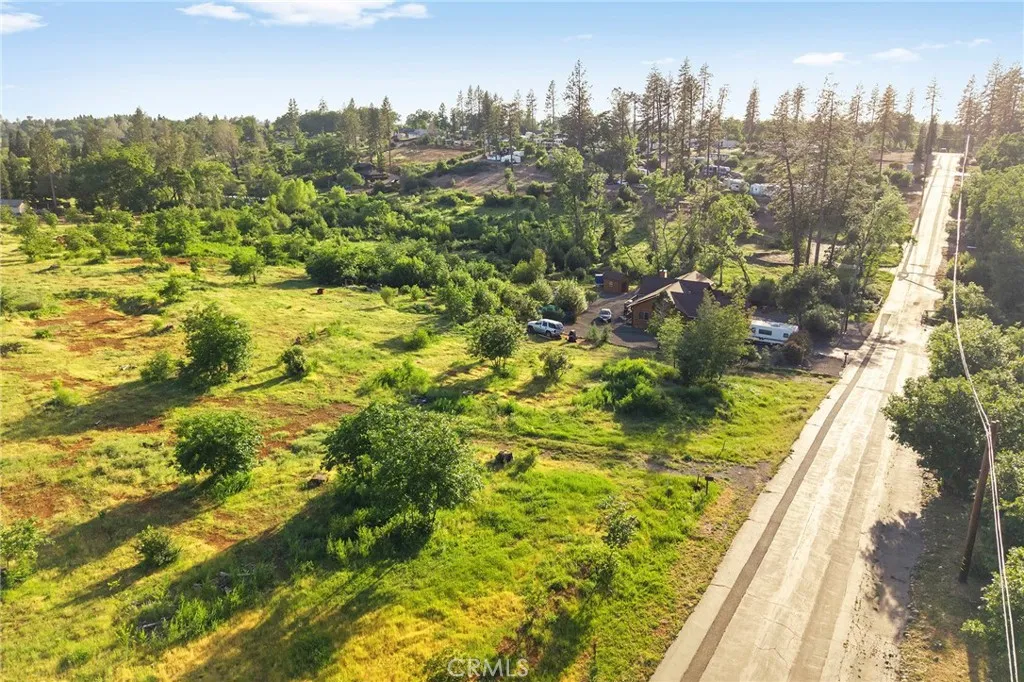 main property photo 13