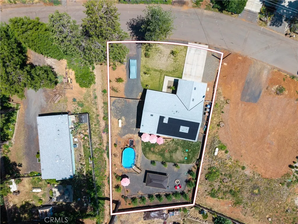 main property photo 41