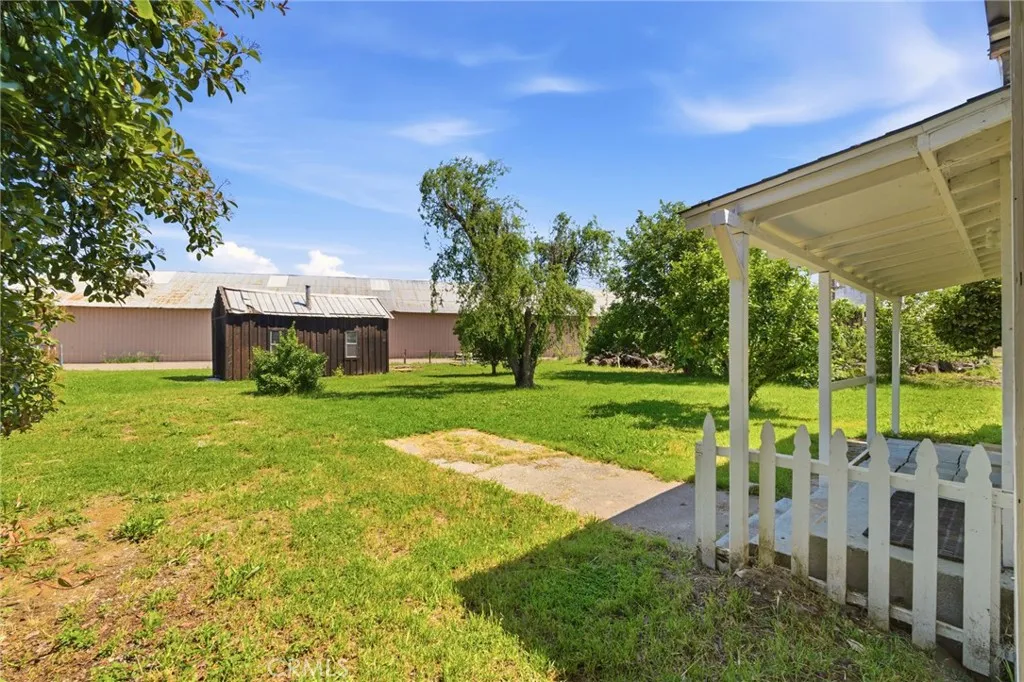 main property photo 40