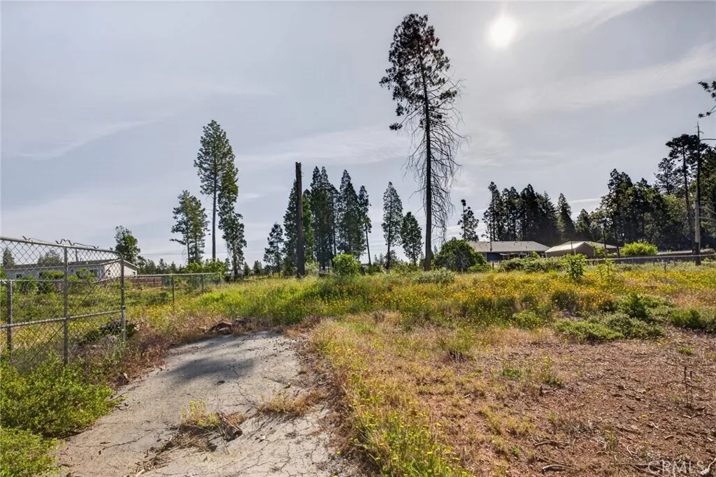 main property photo 9