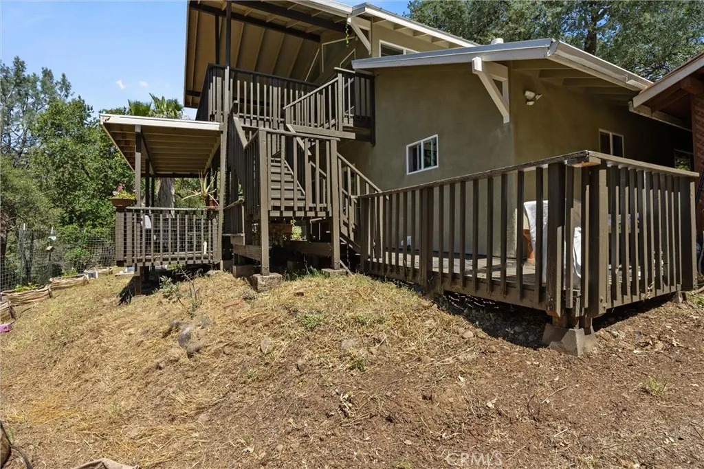 main property photo 13