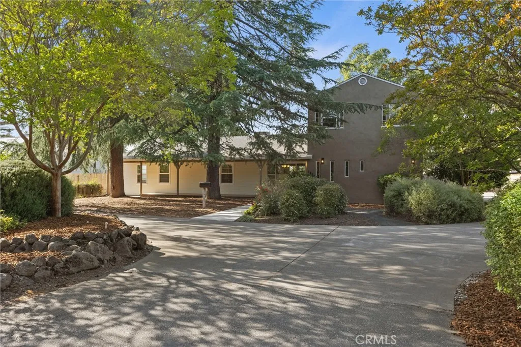 main property photo 14