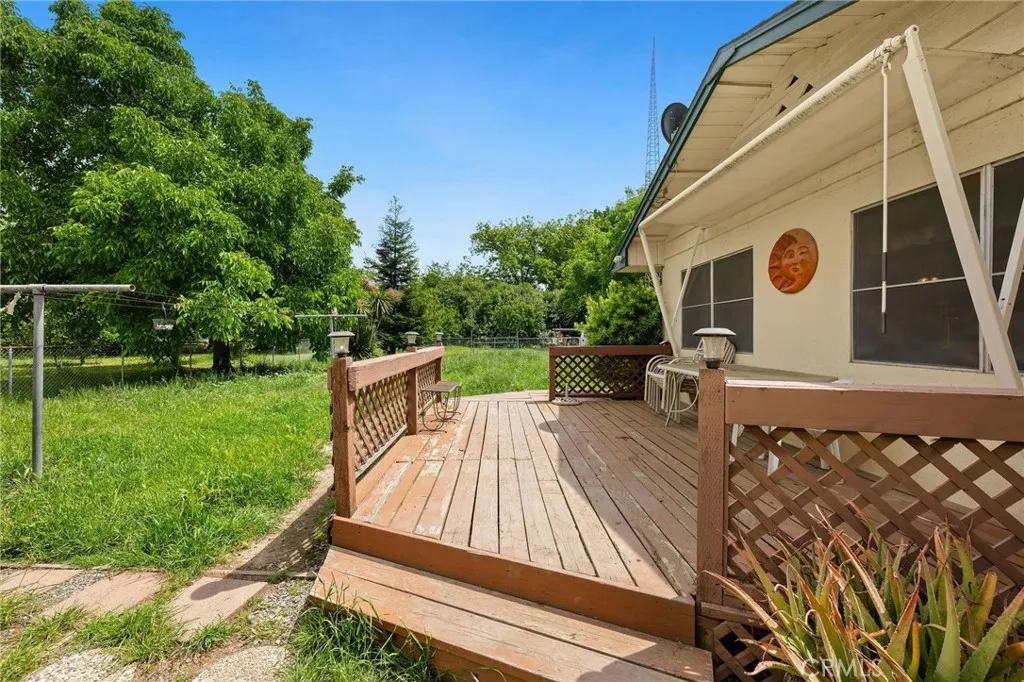main property photo 41