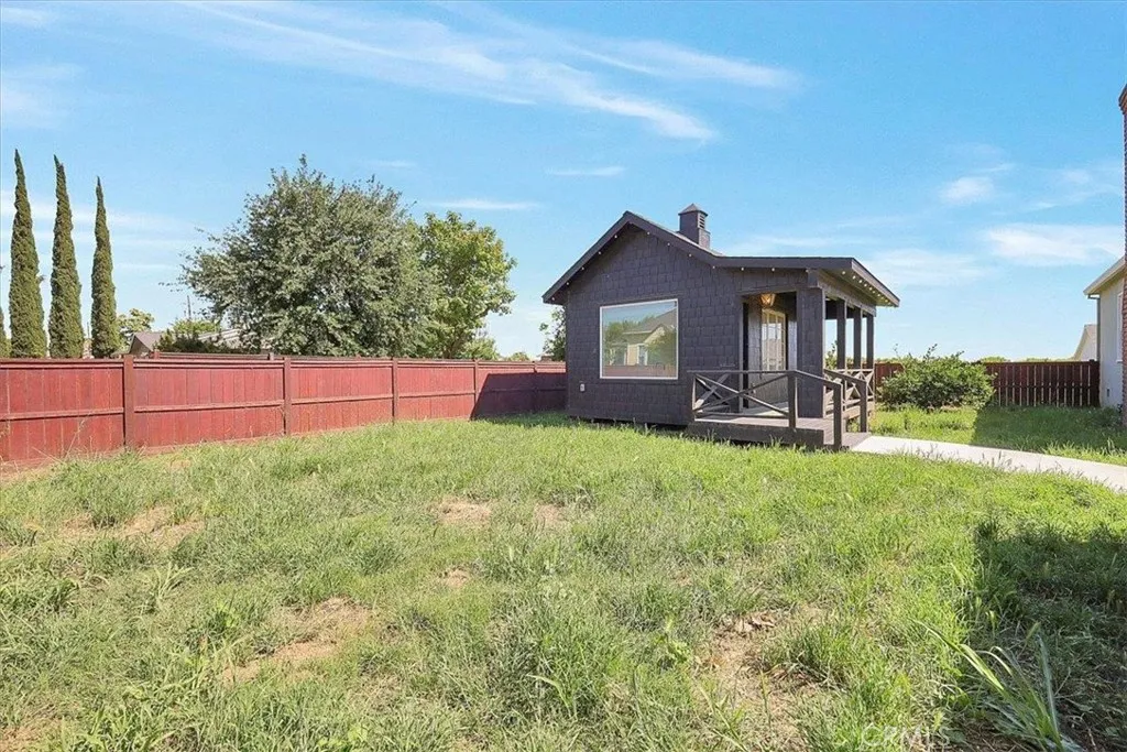 main property photo 29