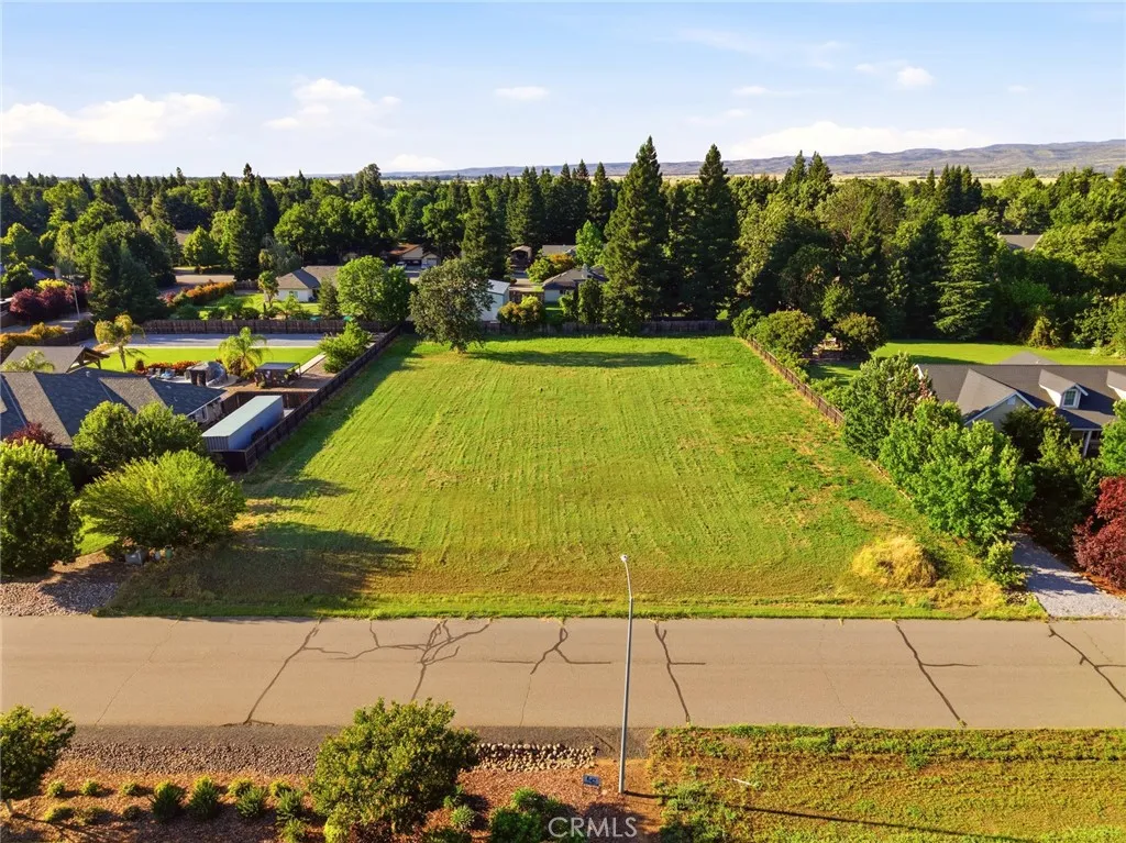 main property photo 6