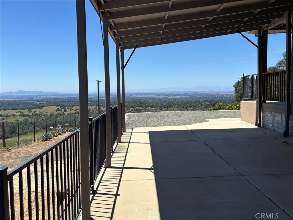 main property photo 28