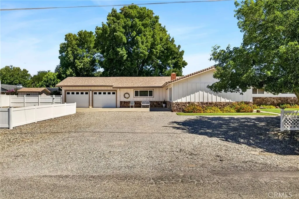 main property photo 51