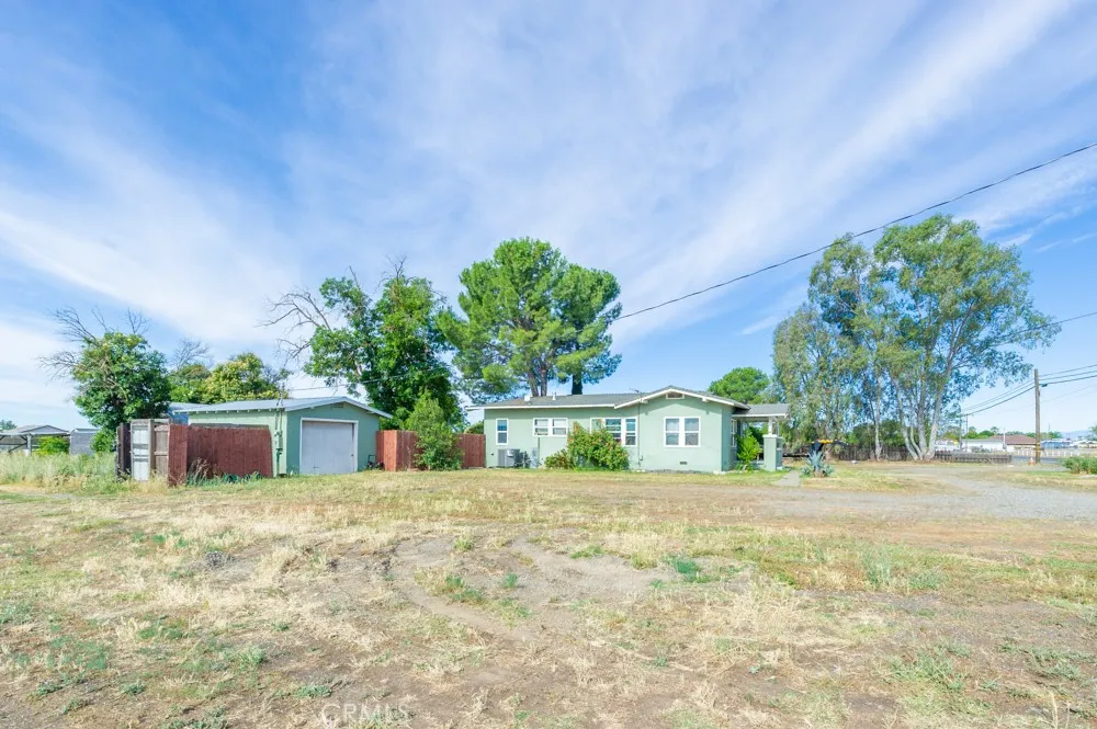 main property photo 33