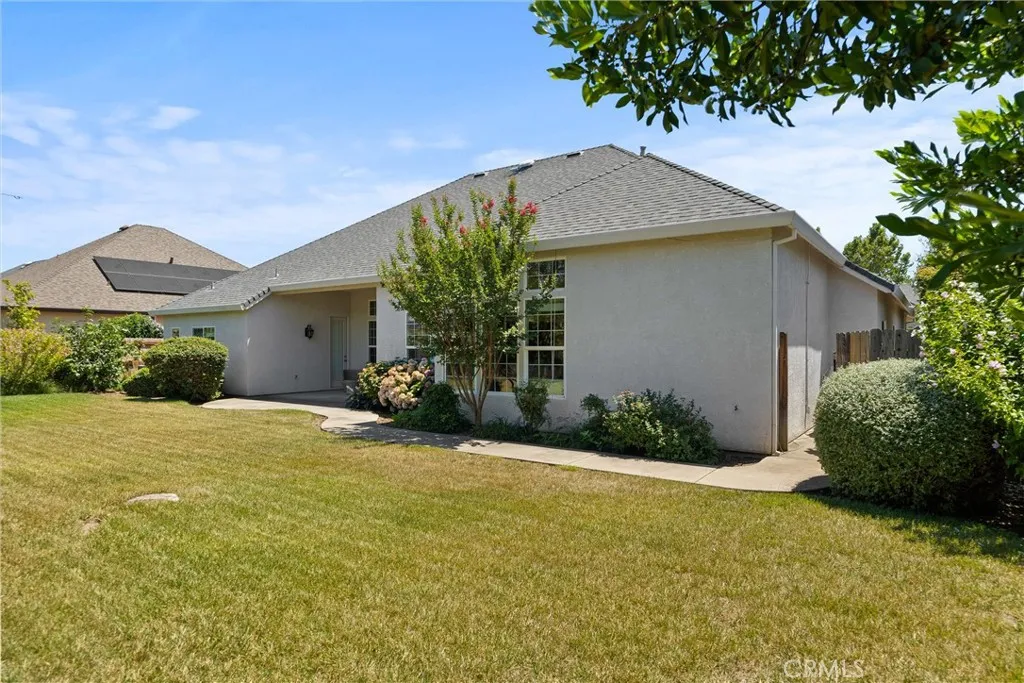 main property photo 45
