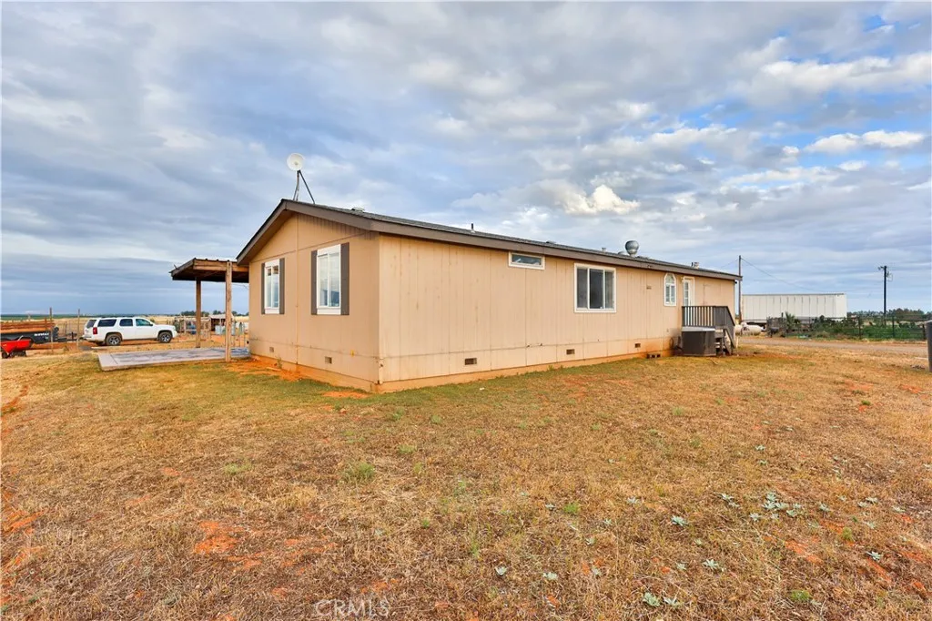 main property photo 20