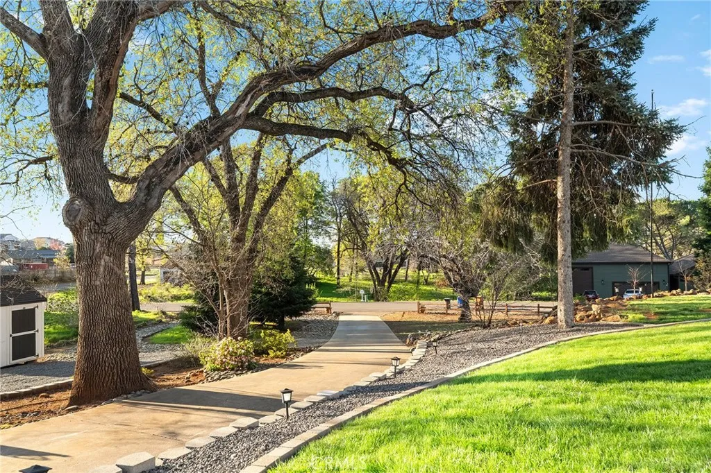main property photo 46