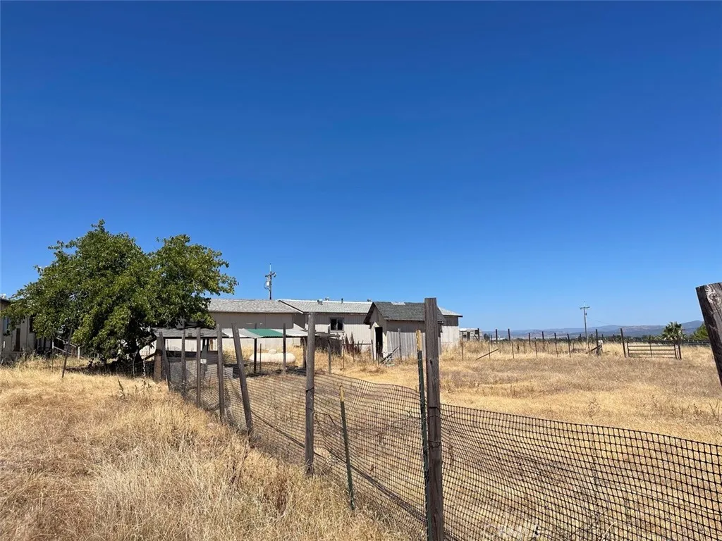 main property photo 35