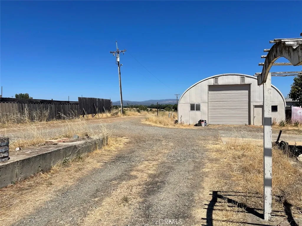main property photo 38