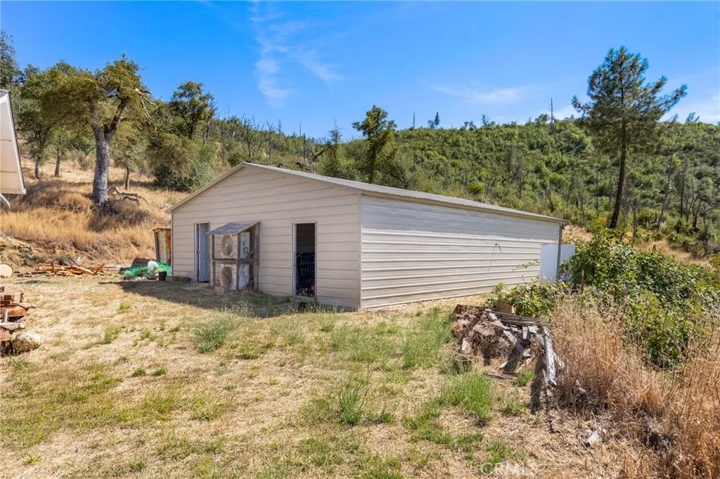 main property photo 23