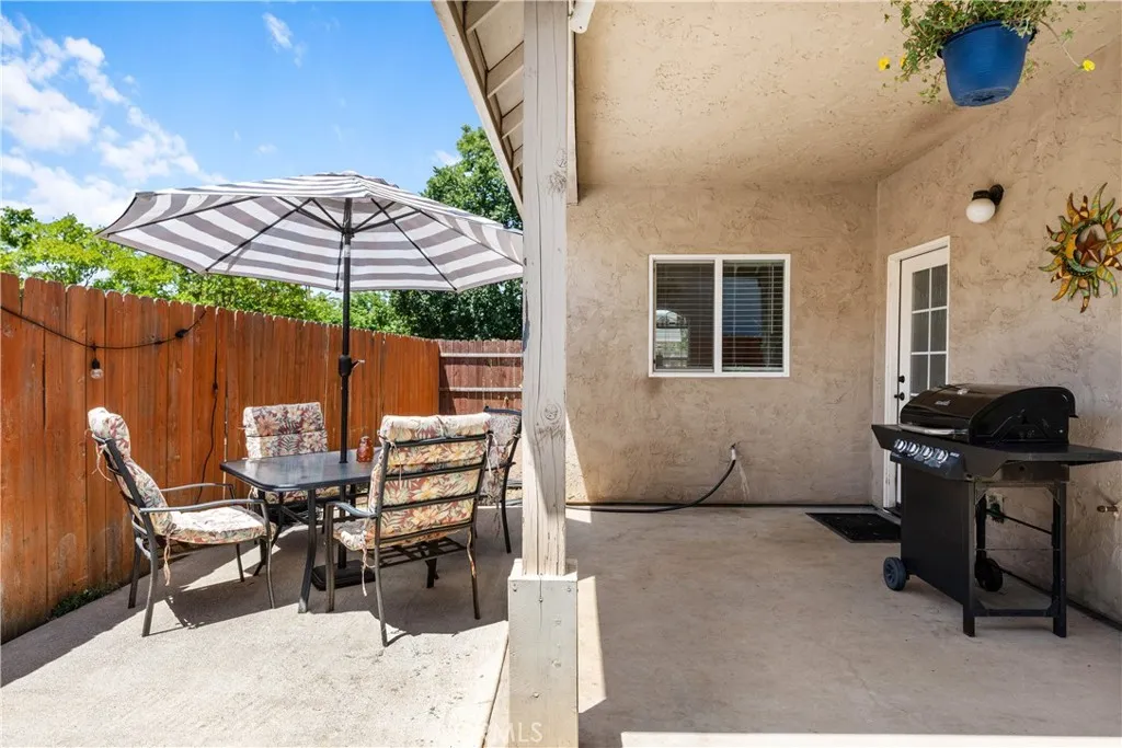main property photo 31