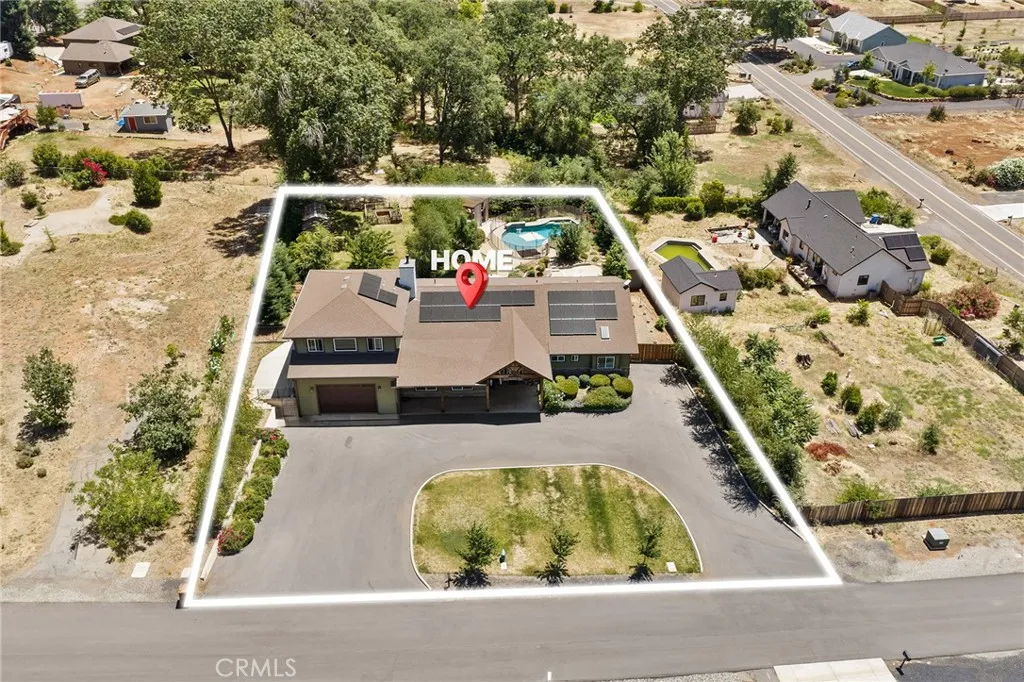 main property photo 9