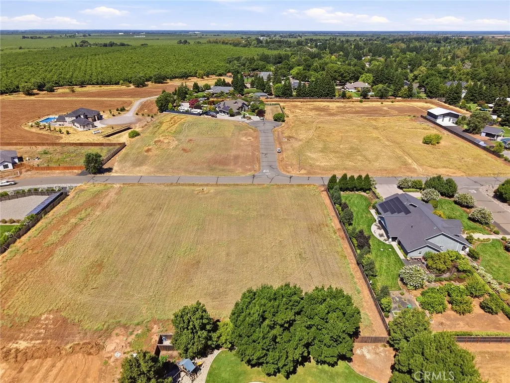 main property photo 10