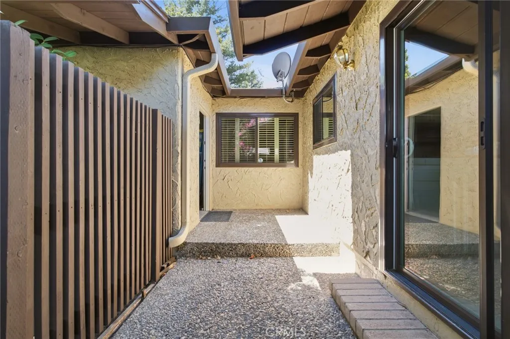 property viewer photo 36