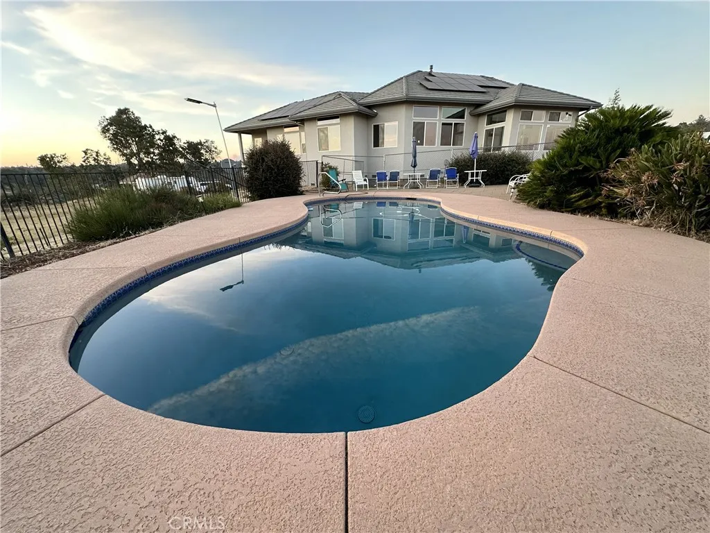 main property photo 41