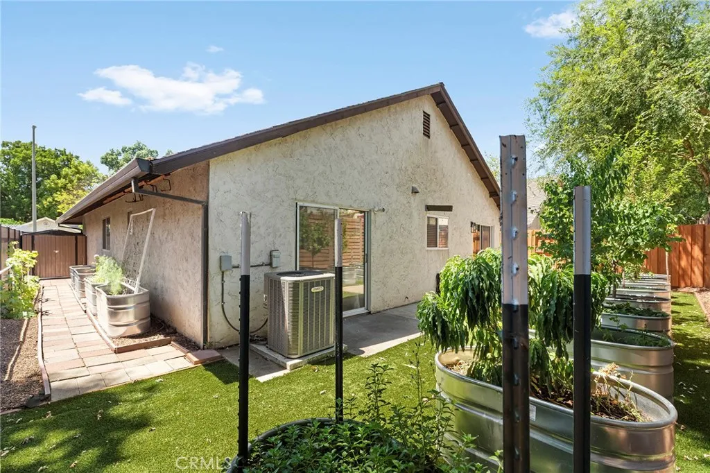 main property photo 19