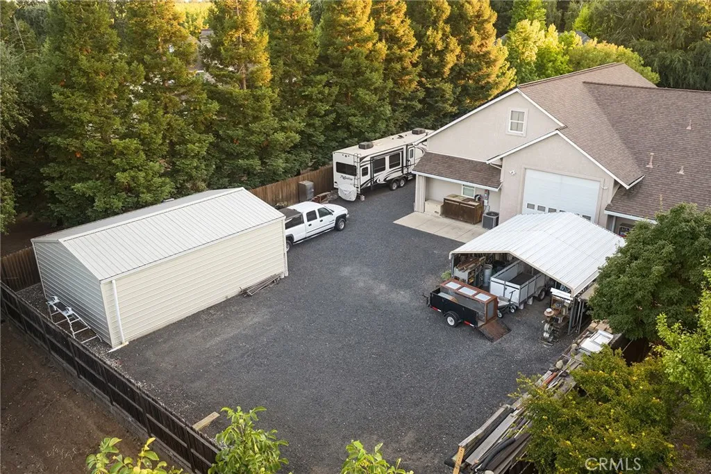 main property photo 68