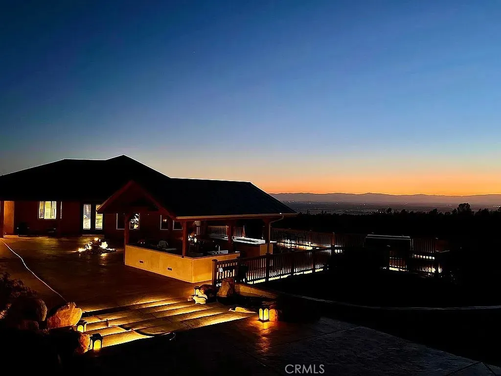 main property photo 50