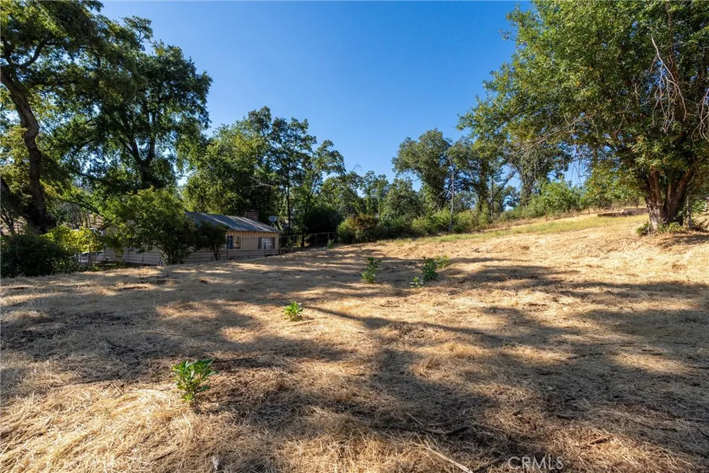 main property photo 20