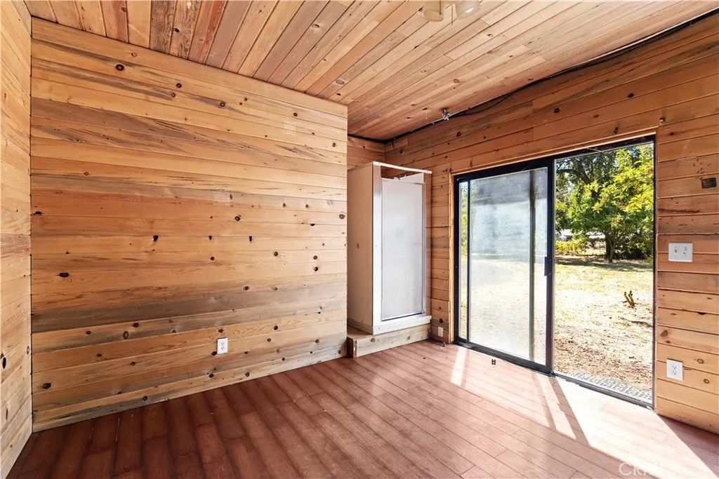 main property photo 61