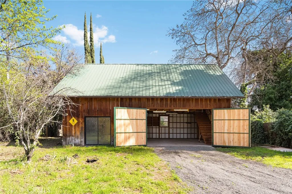 main property photo 62
