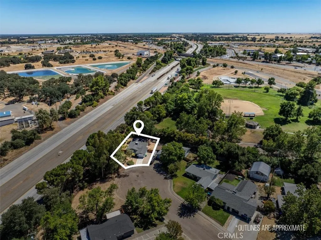 main property photo 45