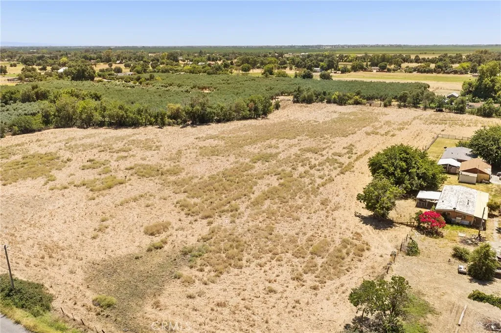 main property photo 79