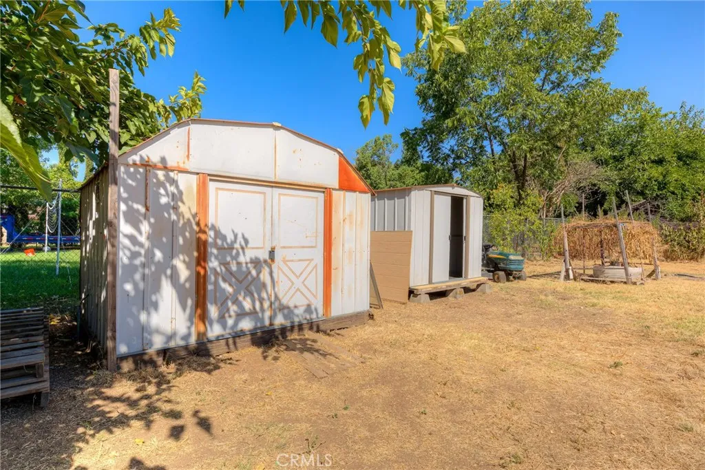 main property photo 35