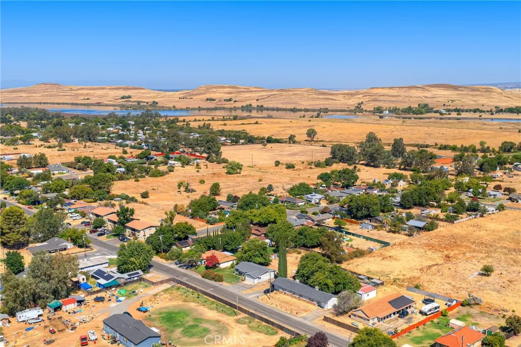 main property photo 51