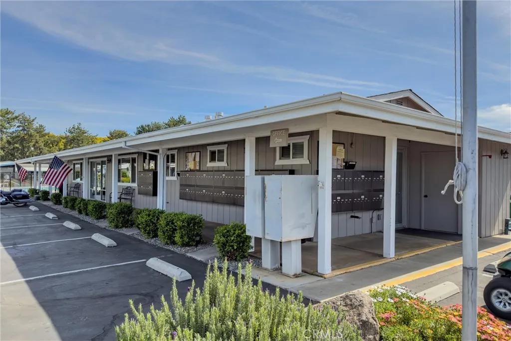 main property photo 30